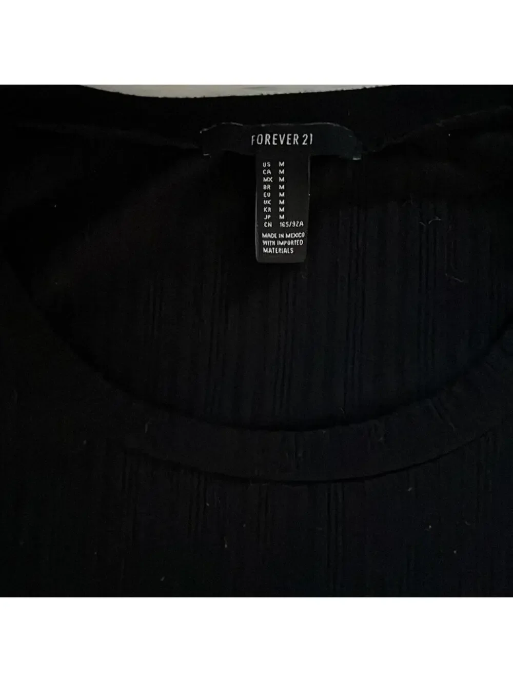 Forever 21 cropped black ribbed knit top with long sleeves M